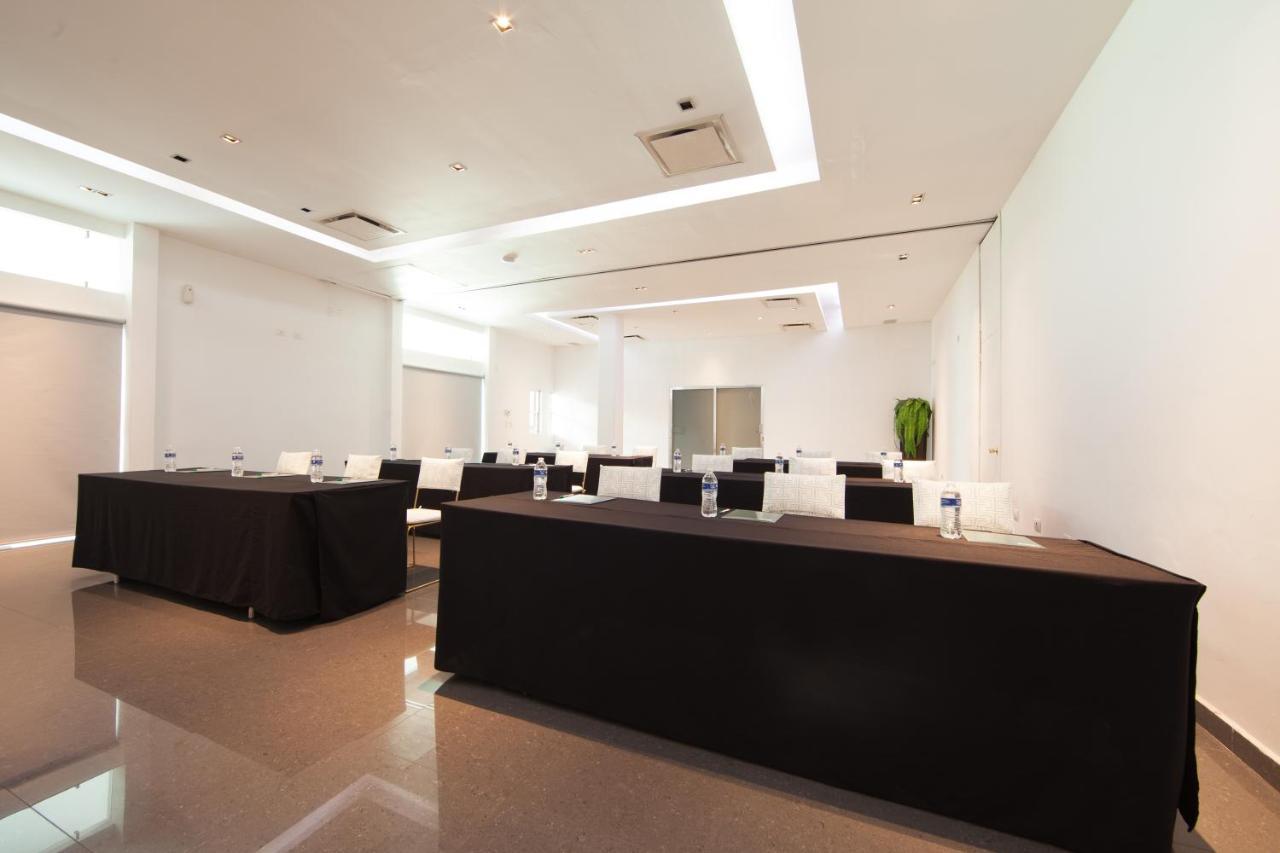 InHouse Culiacán Esterno foto